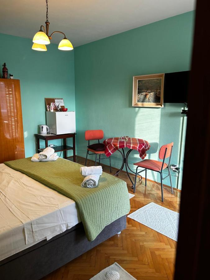Soba Za Odmor Nika Hotel Kaštela Eksteriør billede